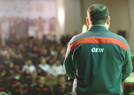 مراسم بزرگداشت هفته کار و کارگر در فولاد اکسین خوزستان برگزار شد