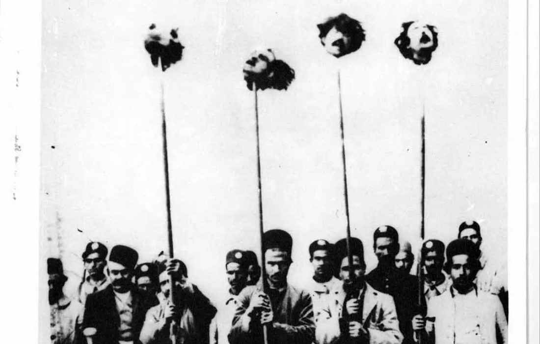 عکس: نیزه کردن سرهای دزدان و راهزنان در دوران قاجاریه